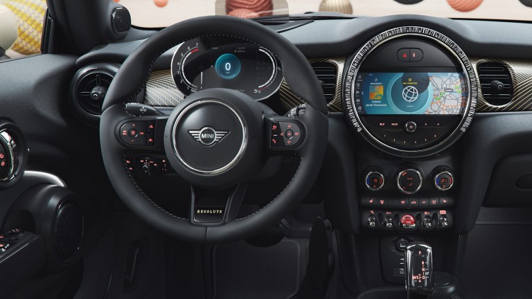 الإصدار الحازم MINI Resolute بثلاثة أبواب - المقصورة الداخلية - الأسطح بتصميم حازم Resolute