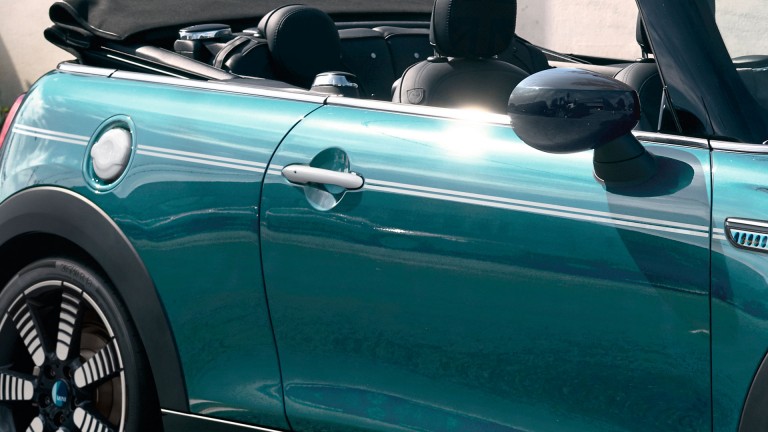 الإصدار MINI Convertible Seaside - الخطوط الجانبية