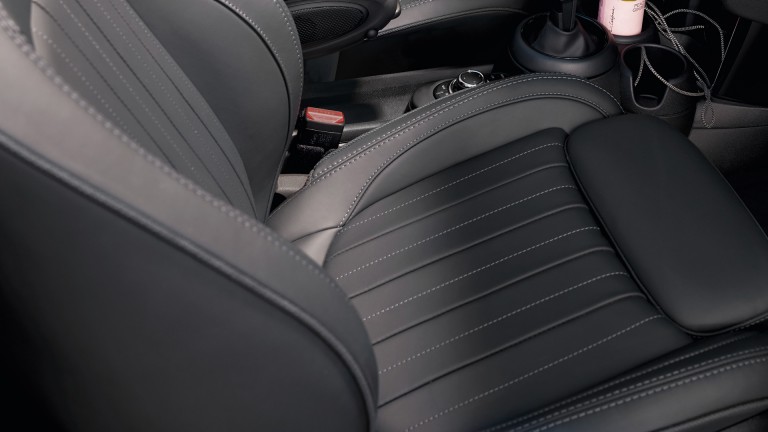 الإصدار MINI Convertible Sidewalk - التصميم الداخلي - فرش وتنجيد الصالون الجلدي