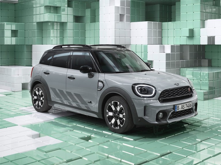 الإصدار الجامح MINI Countryman Untamed الهجين Plug-In Hybrid