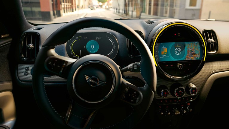 MINI Countryman SE – cockpit – comfort and tech packs