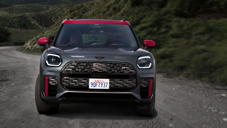سيارة MINI Countryman - معرض JCW - القدرة والأداء