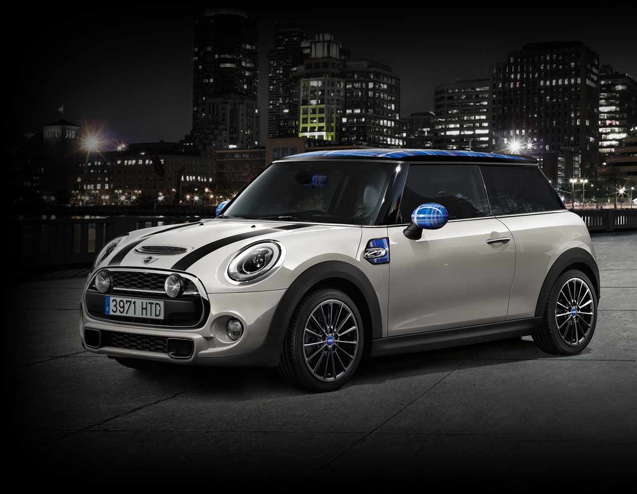 MINI Cooper Accessories, Exterior and Interior | MINI Middle East