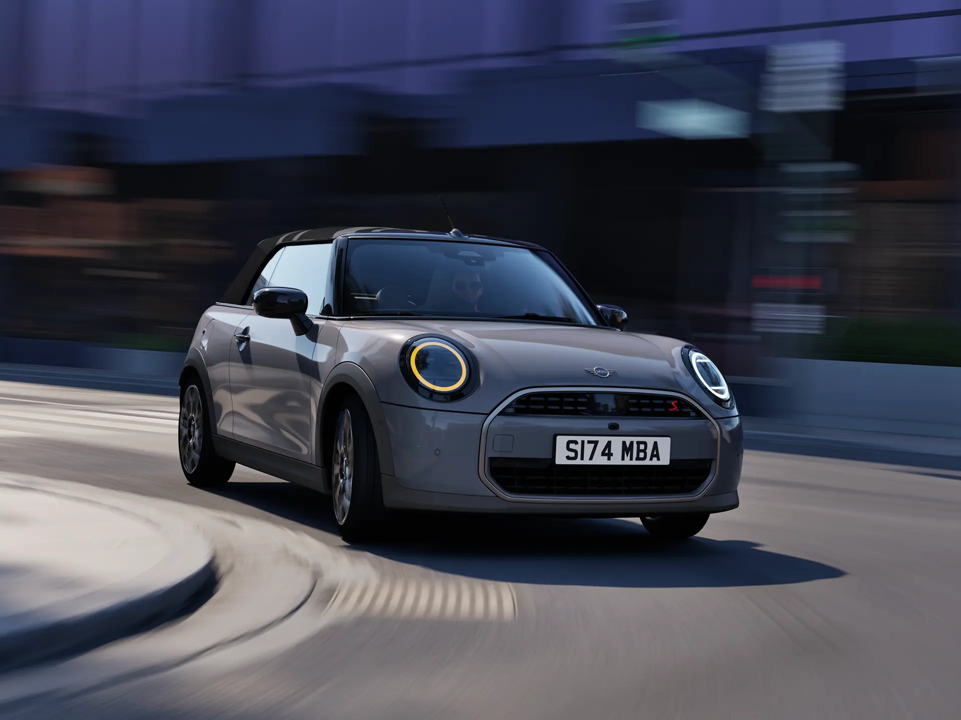 السيارة MINI Cooper Convertible - التصميم الخارجي - الفيديو التقديمي