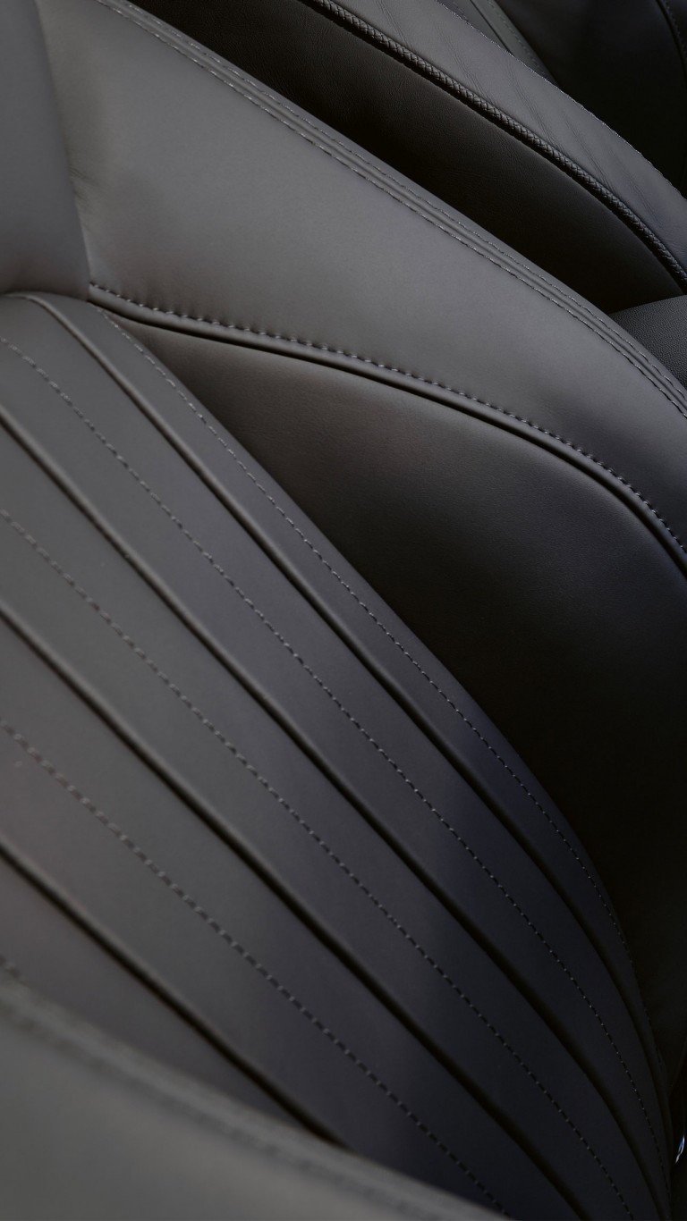 MINI Cooper S All4 Countryman – interior – MINI Yours trim